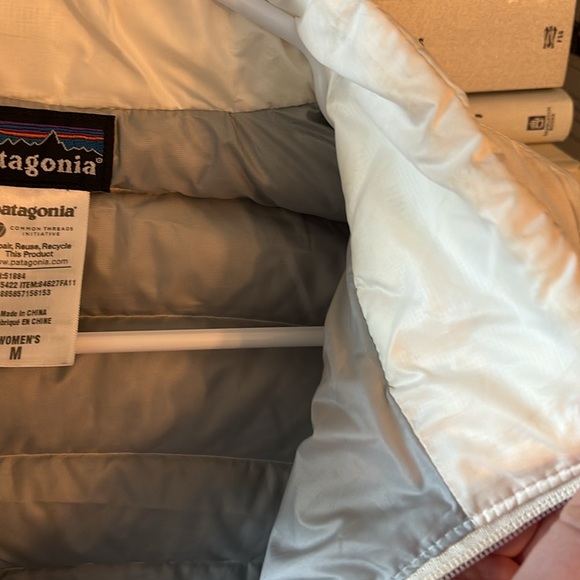 Patagonia puffer vest - Picture 3 of 4